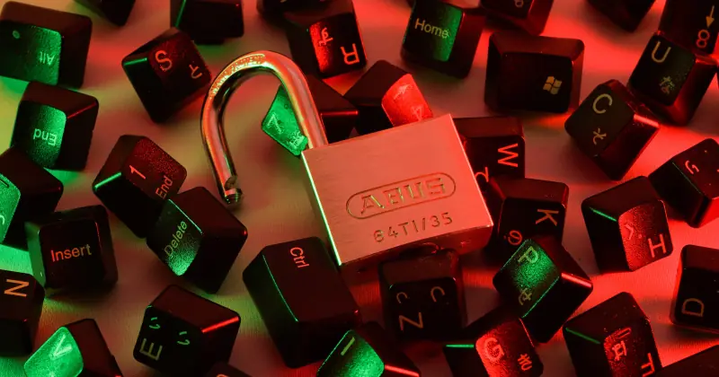 What is the phishing failure rate by industry?